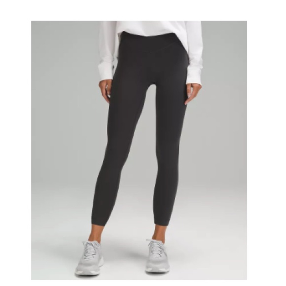 Lululemon wunder under smoothcover highrise tight 25”- size 6- graphite